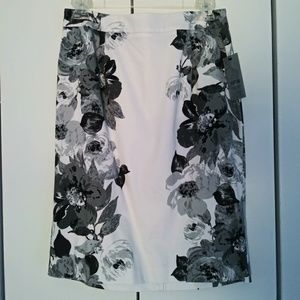 NWT Apt 9 Floral Pencil Skirt